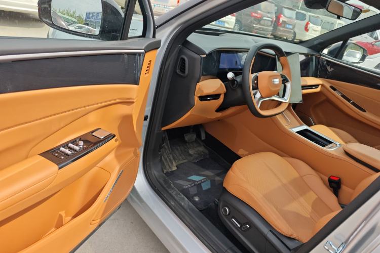 Used Geely Galaxy L7 2025 EM-i 115km Exploration+ Edition Driver Seat