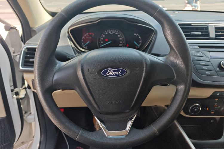 Used Ford Escort 2017 Revised Version 1.5L Manual Comfort Edition
