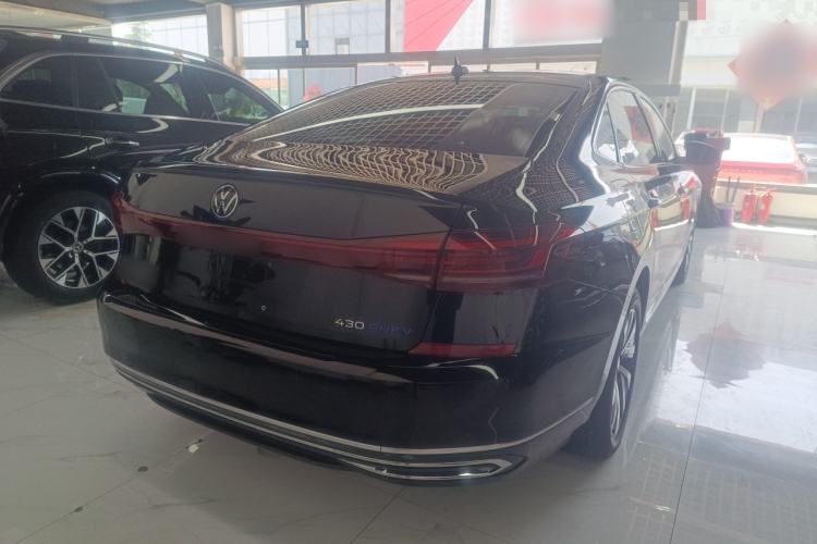 Used Volkswagen Passat New Energy 2023 430 PHEV Hybrid Luxury Edition Rear Right 45 Deg