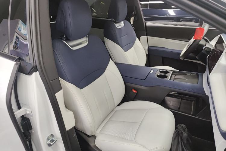 Used XPeng G6 2023 580 Long-Range Pro Right Front Seat