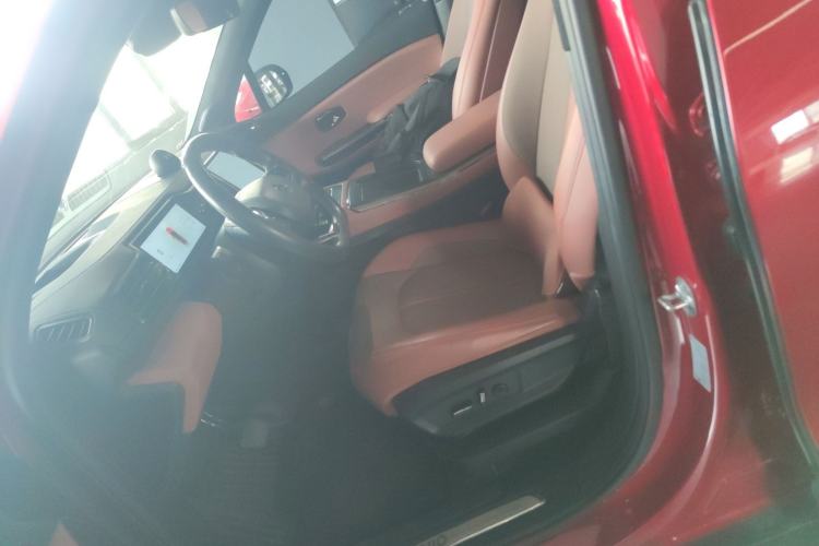 Used Nio EC6 2022 75 kWh Sport Edition Left Front Seat