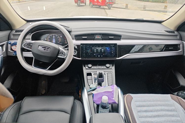 Used Geely Auto Emgrand X7 Sport 2021 Million Edition 1.8TD DCT Two-Wheel Drive Luxury Model
