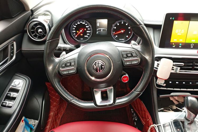 Used MG HS 2019 20T Automatic Two-Wheel Drive Trophy Super Sport Version China VI Standard Steering Wheel