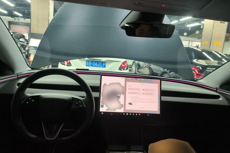 Used Tesla Model 3 2025 Model Revised Long-Range Rear-Wheel-Drive Version Center Console