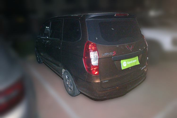 Used Wuling Hongguang 2019 1.5L S Basic Version China VI Standard LAR