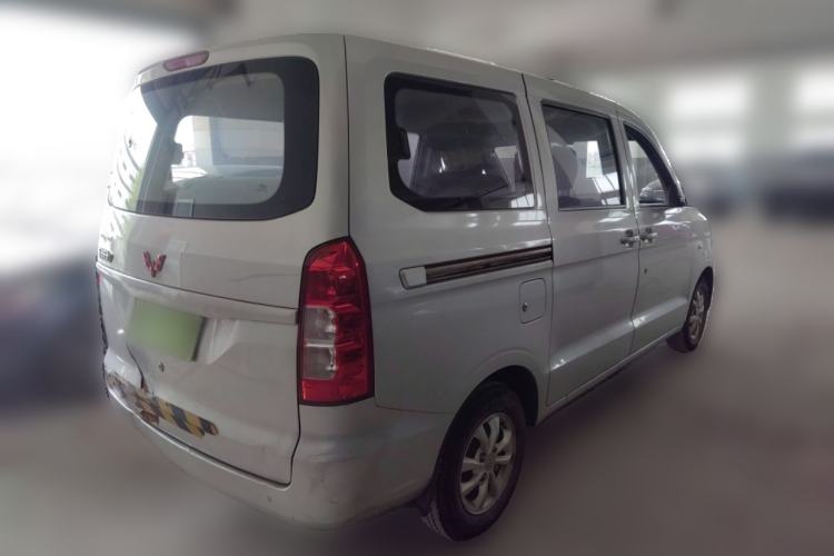 Used Wuling Hongguang V 2019 1.5L Enjoyment Version China VI LAR