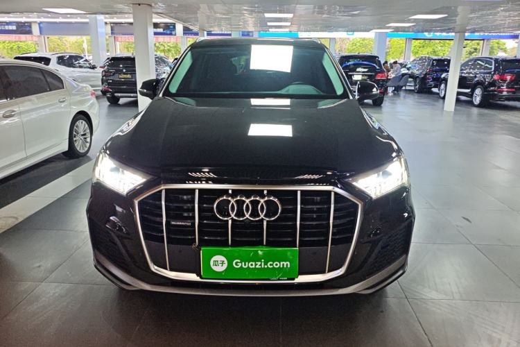 Used Audi Q7 2023 45 TFSI quattro S line Sport model