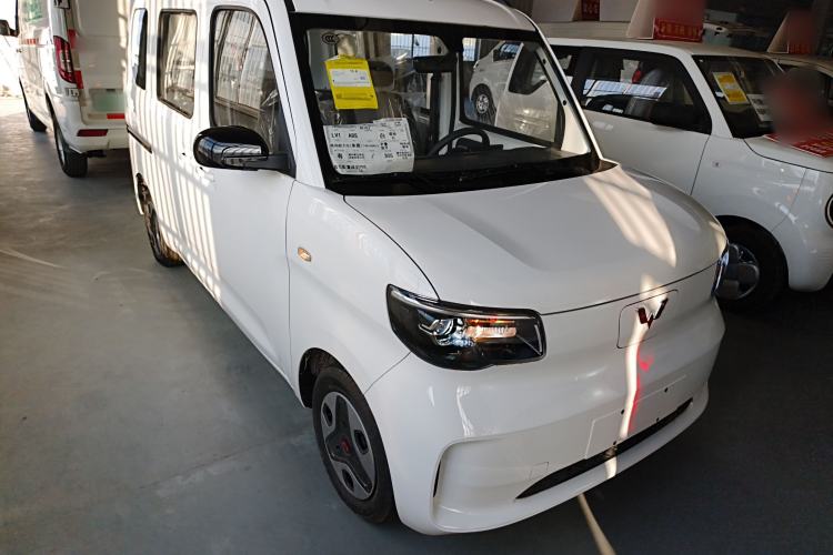 Used Wuling Zhiguang New Energy 2025 Model 305km Ambitious Edition