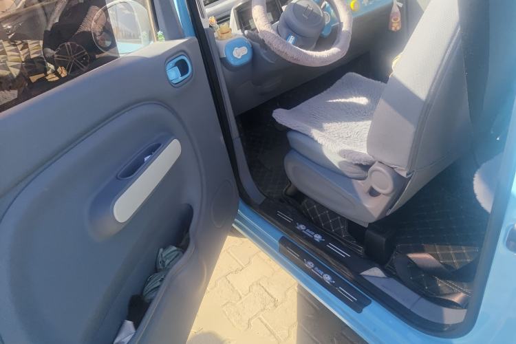 Used Bestune Pony 2024 122km range cute pony
