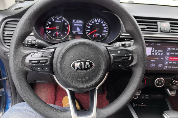 Used Kia KX Cross 2017 1.4L AT GLS Steering Wheel