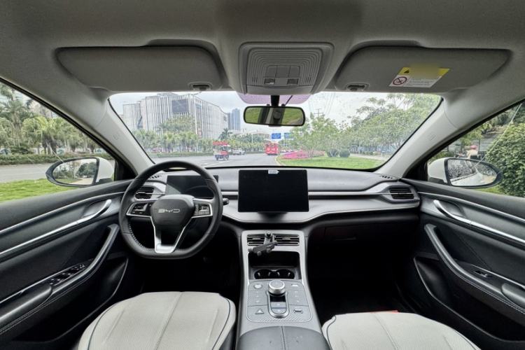 Used BYD Destroyer 05 2024 Honor Edition DM-i 120KM Luxury Model
