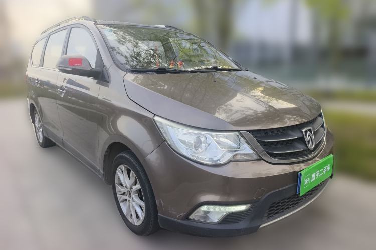 Used Baojun 730 2014 1.5L Manual Luxury Navigation ESP Version 7 Seats