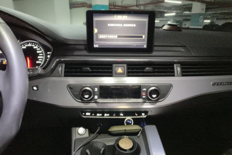 Used Audi A4L 2018 30th Anniversary Edition 45 TFSI quattro Individual Sport Edition
