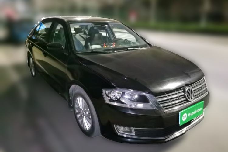 Used Volkswagen Lavida 2013 Revised Version 1.6L Automatic Luxury Edition Front Right 45 Deg