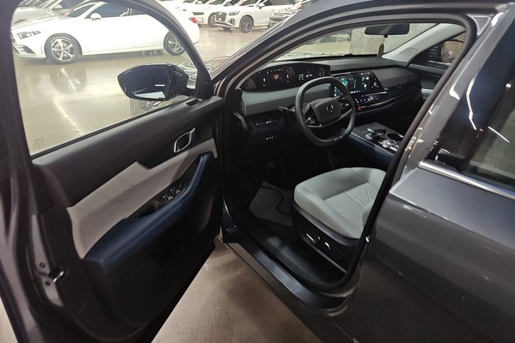 Used CHANGAN UNI-K iDD 2024 Smart Electric iDD 1.5T 135km Smart Enjoyment Model
