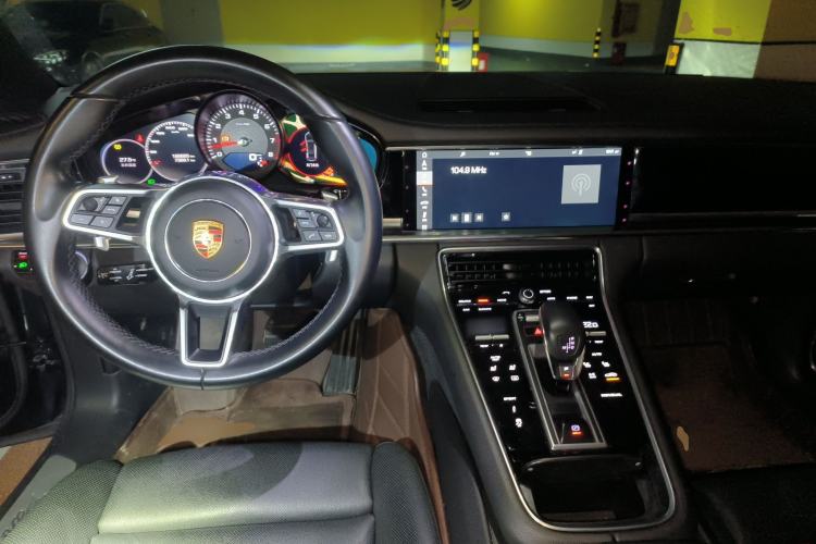 Used Porsche Panamera 2017 Panamera Executive Long Wheelbase 3.0T Center Console