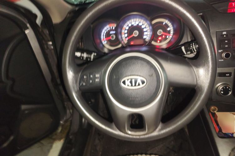 Used Kia Forte 2011 1.6L MT GL
