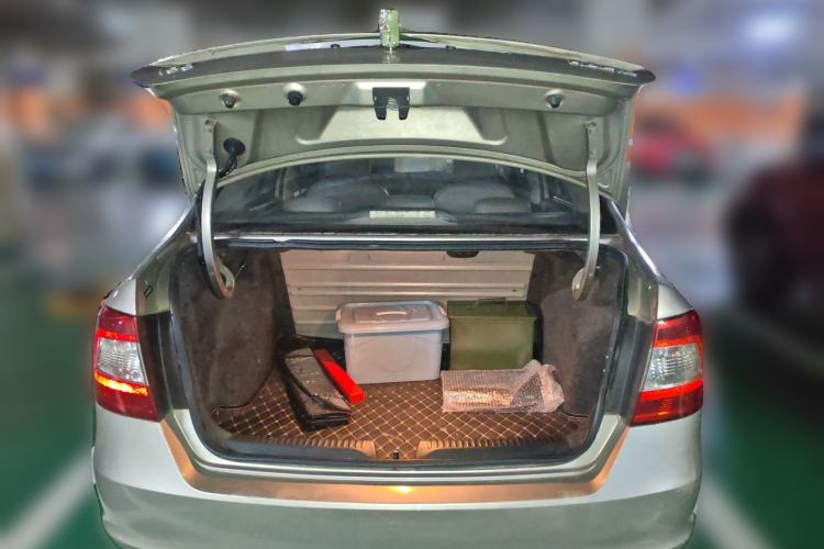 Used Skoda Rapid 2016 1.6L Automatic Chuanxing Edition
