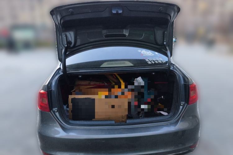 Used Volkswagen Sagitar 2012 1.4TSI Automatic Luxury Edition Trunk