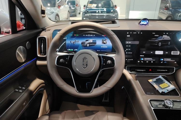 Used Hima AITO M9 2024 Range-Extended Ultra Version 52 kWh 5-Seater Model Steering Wheel