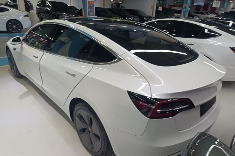 Used Tesla Model 3 2019 Long-Range Rear-Wheel-Drive Version