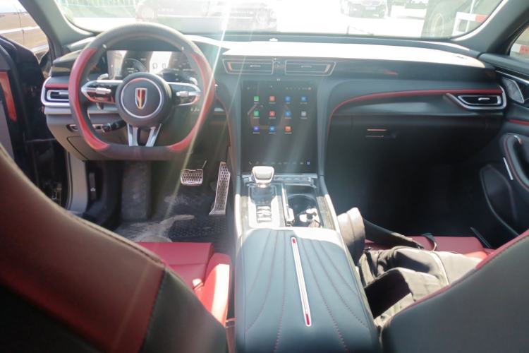 Used Hongqi H6 2024 2.0T ZhiShang Version Center Console