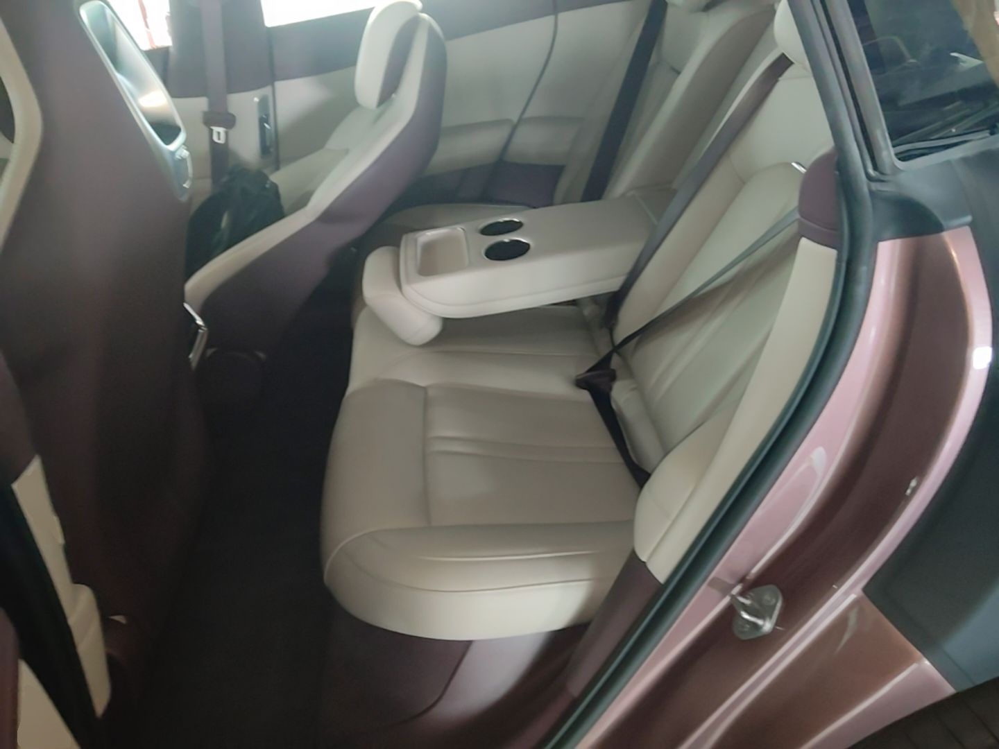 Xiaomi Auto YU7 2025 Ultra-Long Range High-Performance All-Wheel-Drive Max Edition — снимка 20
