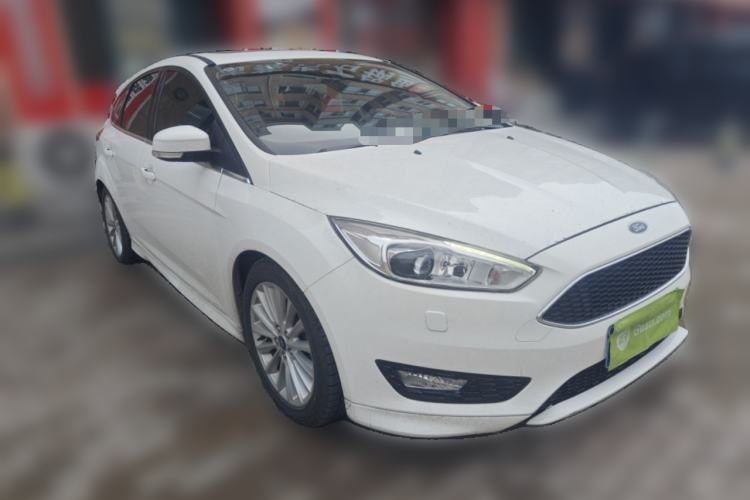 Used Ford Focus 2018 Hatchback Classic EcoBoost 180 Automatic Sport Edition Front Right 45 Deg