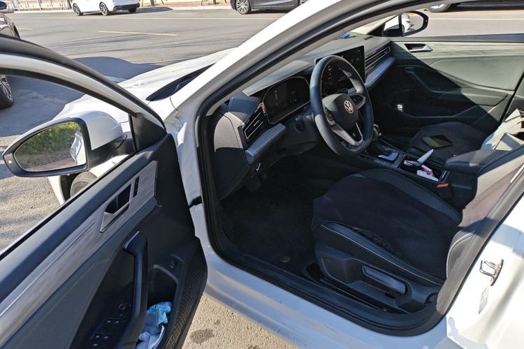 Used Volkswagen Sagitar 2023 280TSI DSG Excellence Edition Driver Seat