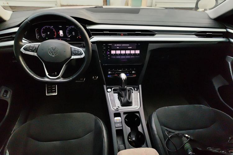 Used Volkswagen FAW-Volkswagen CC 2021 Estate Car 330TSI Hunter Vision Edition Center Console