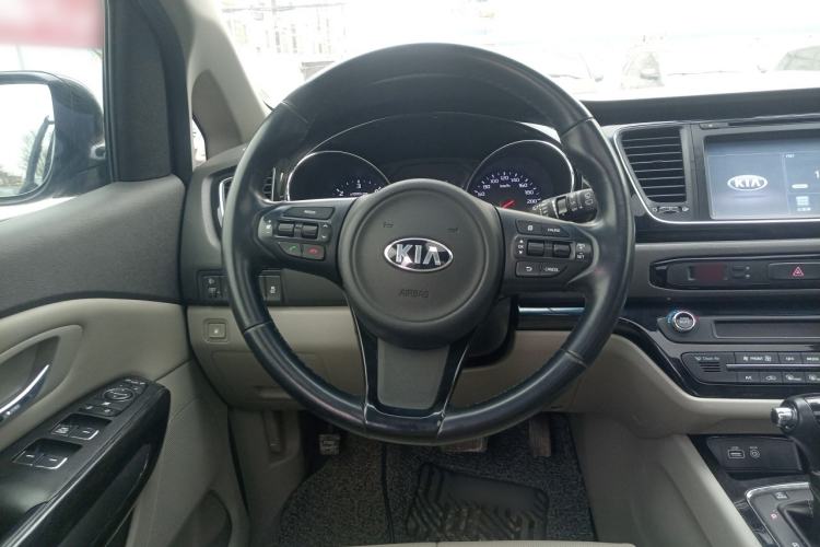 Used Kia Carnival 2015 2.2T Luxury Edition China IV Steering Wheel