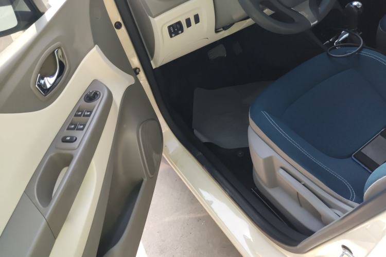 Used Renault Captur 2015 1.2T Automatic Standard Edition Driver Seat