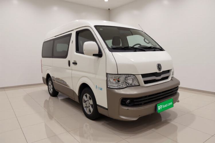 Used Jinbei Hiace 2014 2.0L Luxury Version V19
