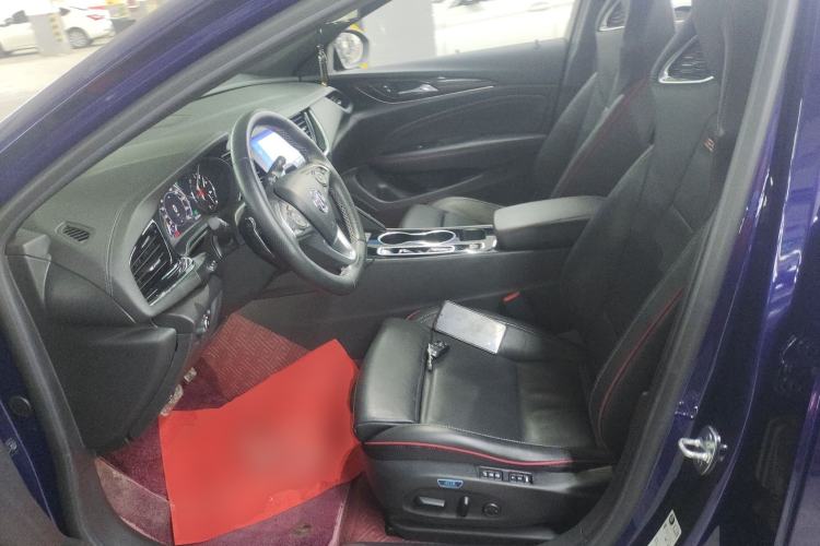 Used Buick Regal 2020 GS 28T Prestige Model
