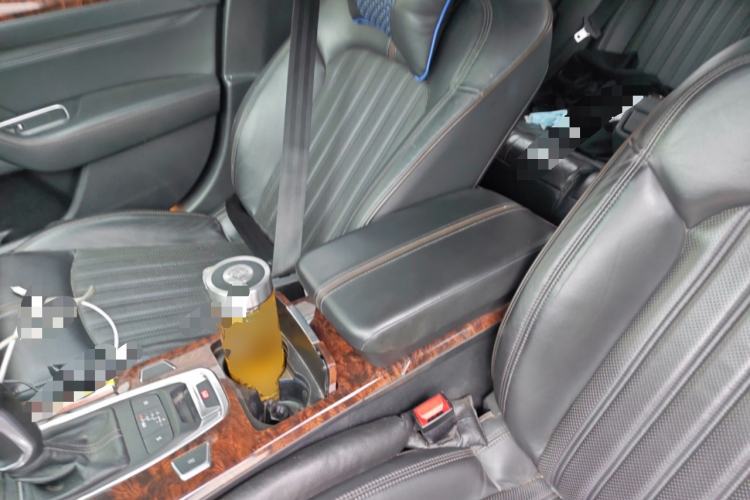 Used Dongfeng Aeolus A9 2016 1.8T Luxury Model
