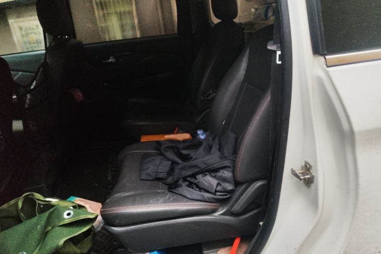 Used Foton Jiatu im8 2017 1.5L ZhiZun Model
