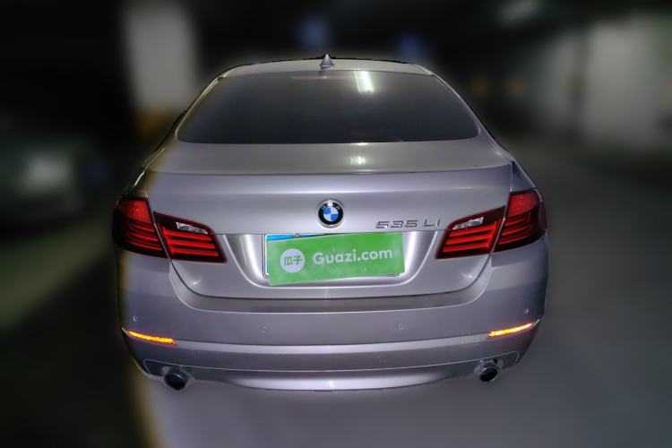 Used BMW 5 Series 2013 535Li Leading Model
