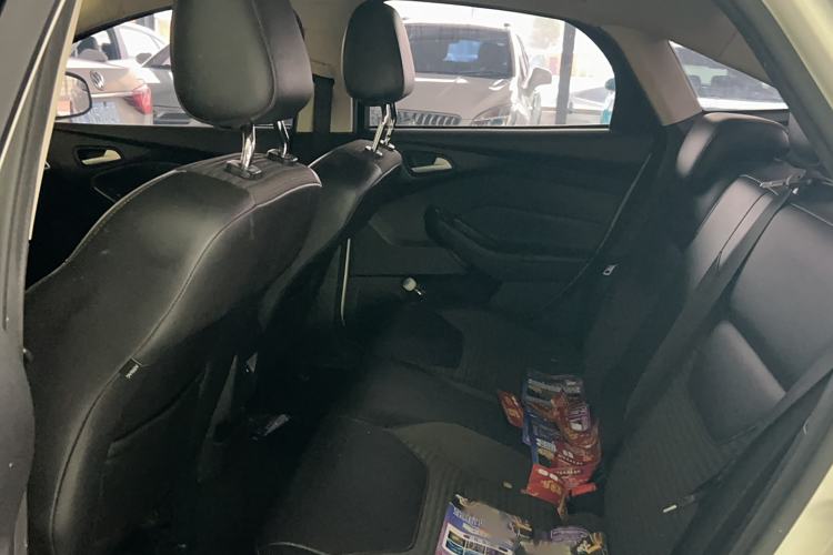 Used Ford Focus 2018 Sedan Classic 1.6L Automatic Trendy SmartDrive Edition