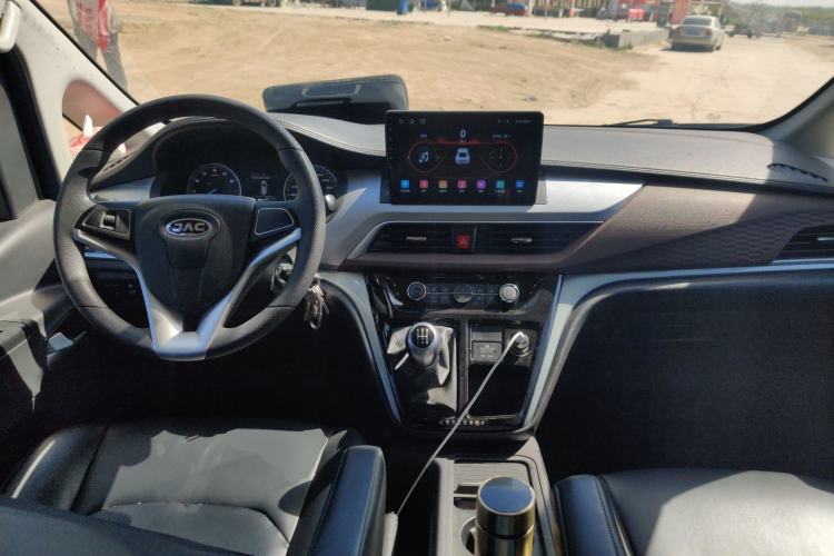 Used JAC Refine M3 2022 PLUS 1.8L 7-seater Standard Model
