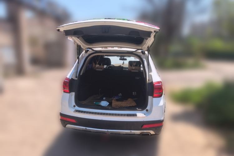 Used Haval H6 2014 Sport Version 1.5T Manual Two-Wheel Drive Elite Edition Trunk