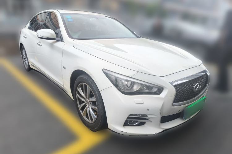 Used Infiniti Q50L 2015 2.0T Enjoyment Edition Front Right 45 Deg