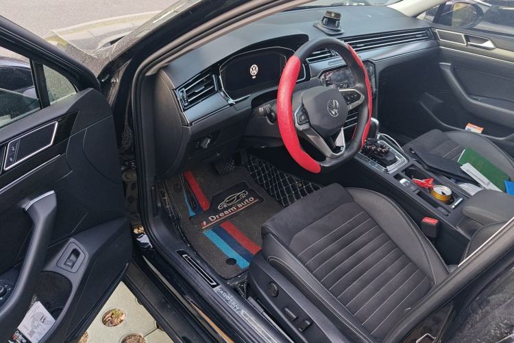 Used Volkswagen Magotan 2020 330TSI DSG Leading Model Driver Seat