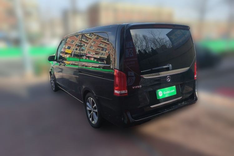 Used Mercedes-Benz V-Class 2021 V 260 Avantgarde Edition