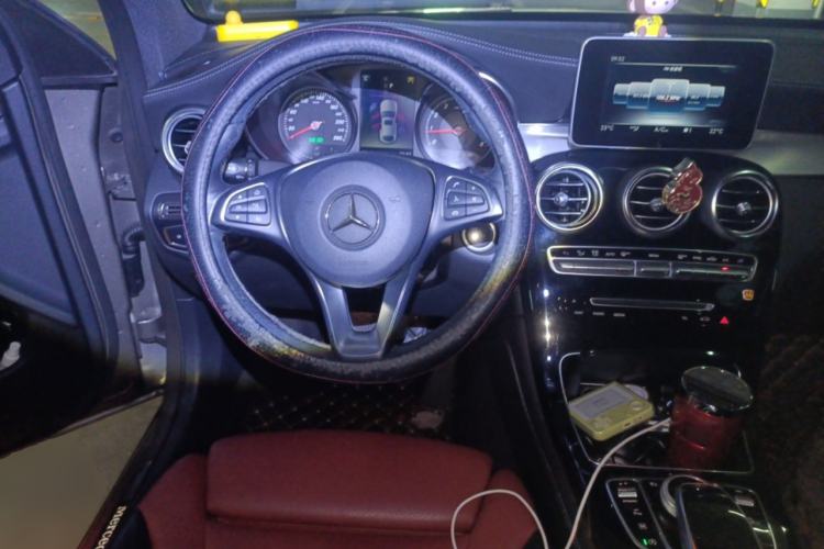 Used Mercedes-Benz GLC Coupe 2019 GLC 200 4MATIC Coupe SUV Steering Wheel