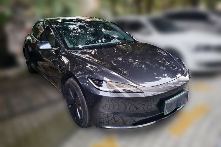 Used Tesla Model 3 2023 Long-Range All-Wheel-Drive Version Front Right 45 Deg