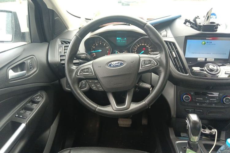 Used Ford Kuga 2018 EcoBoost 180 Two-Wheel-Drive Platinum Edition
