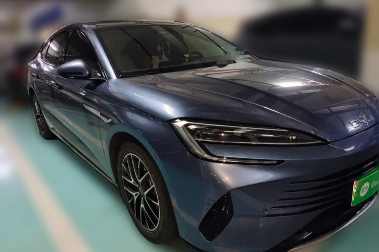 Used BYD Seal 2023 DM-i 1.5T 121km Prestige Model Front Right 45 Deg