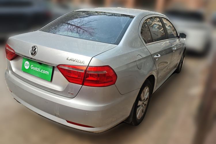 Used Volkswagen Lavida 2014 1.4 TSI DSG BlueMotion Technology Version
