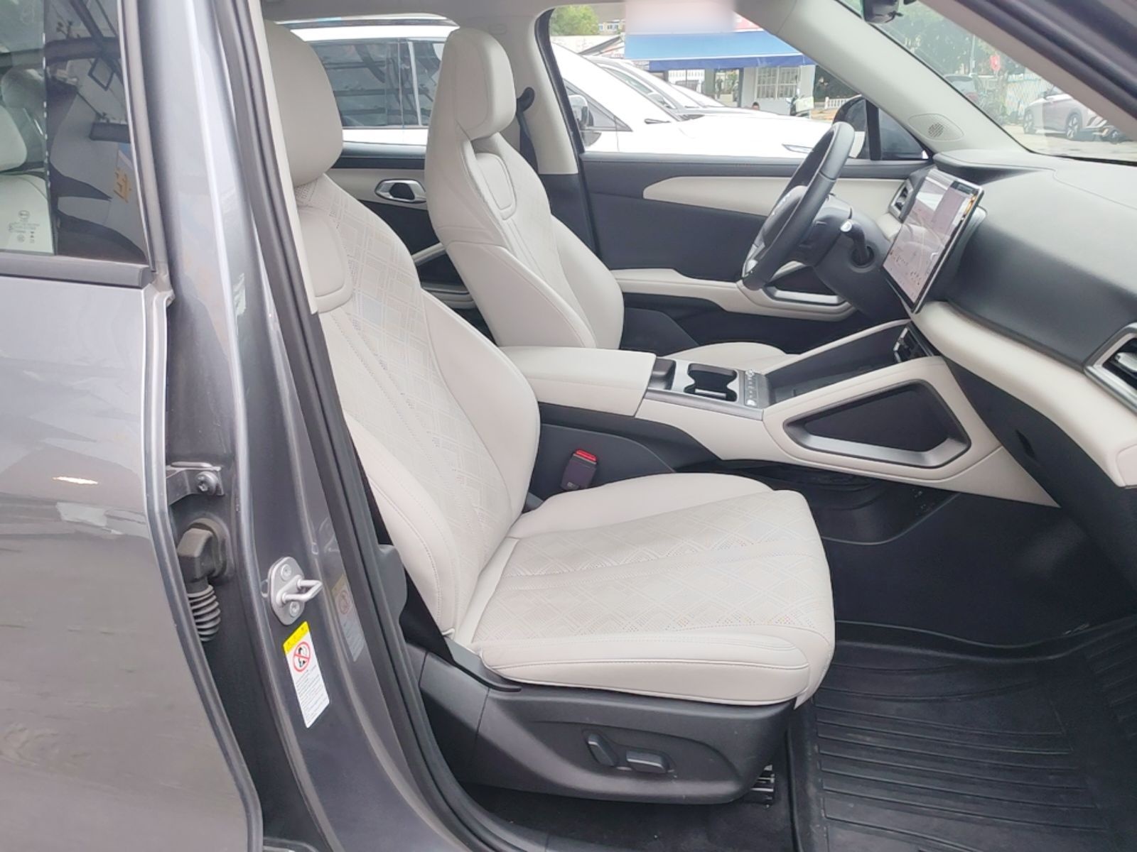 BYD Yuan UP 2025 Intelligent Driving Version 401 km Beyond-Range Edition — снимка 19