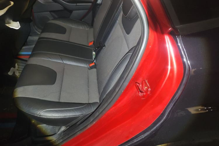 Used Ford Focus 2012 Hatchback 1.6L Manual Fashion Edition
